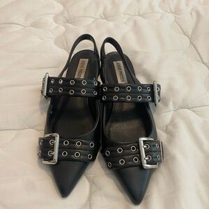 Steve Madden Black Buckle Flats